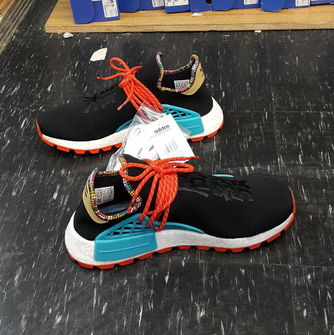 Adidas æè¿ªé PW Hu NMD SOLARHU Pharrell Williams è²è£ é»è² åç¼ EE7582 | The One Shop æ½®æµééªç´çåº | æ¨å¤©å¸å ´Rakuten