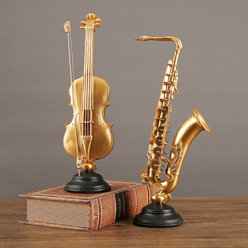 復古金色小提琴擺件輕奢高檔樹脂薩克斯樂器客廳電視柜酒柜裝飾品