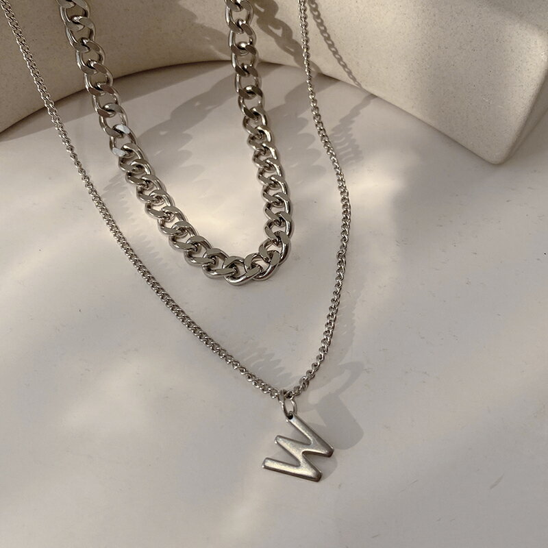 鈦鋼字母W雙層疊戴項鏈年新款女ins嘻哈鎖骨鏈多層冷淡風頸鏈 1