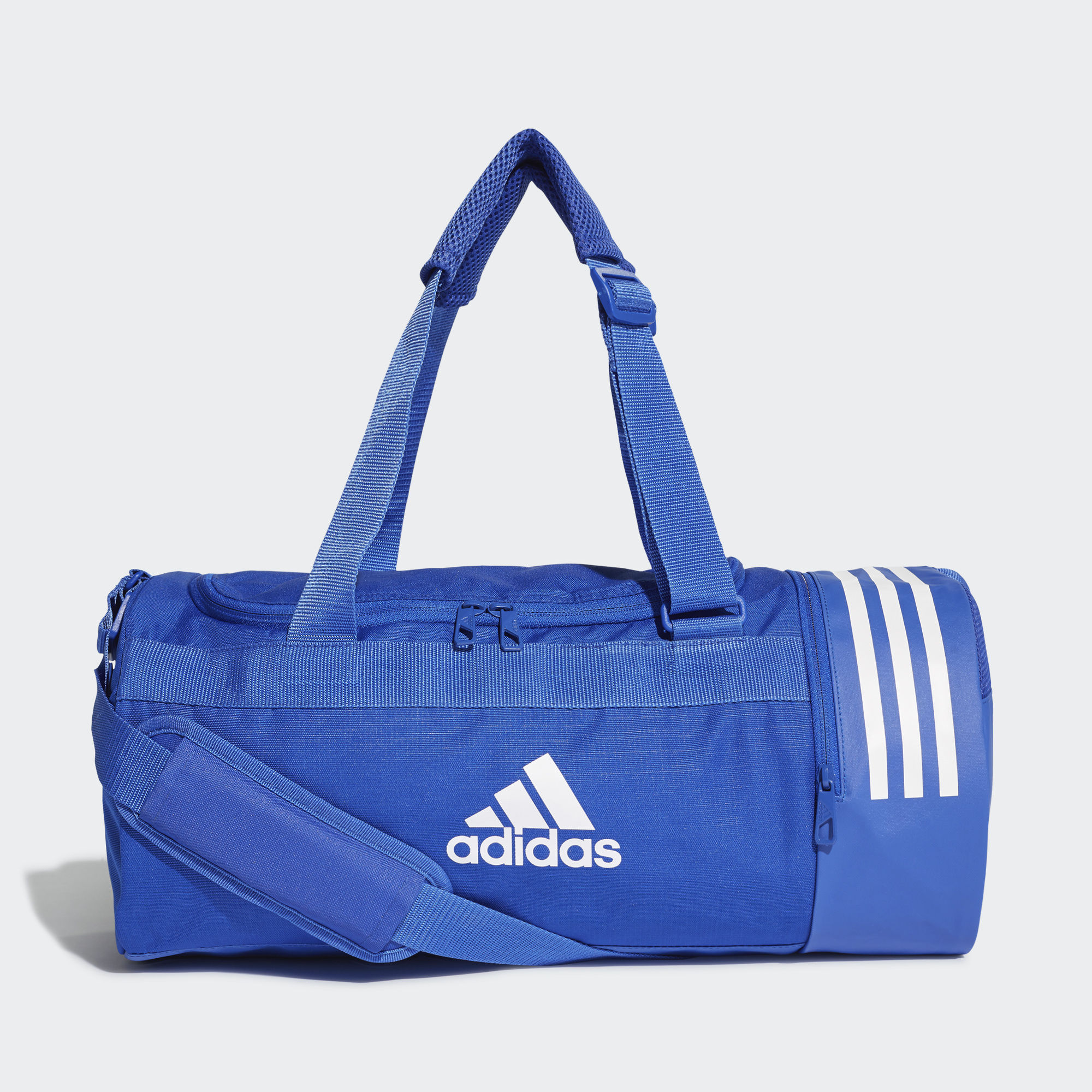 ADIDAS CONVERTIBLE 3-STRIPES 手提 肩背 側背 健身 舒適 藍 【運動世界】 DT8646【APP限定 | 單筆滿799元結帳輸入序號『GT-MEN1906』再折70元❤單筆滿6000元結帳輸入序號『19Jun500』再折500元】