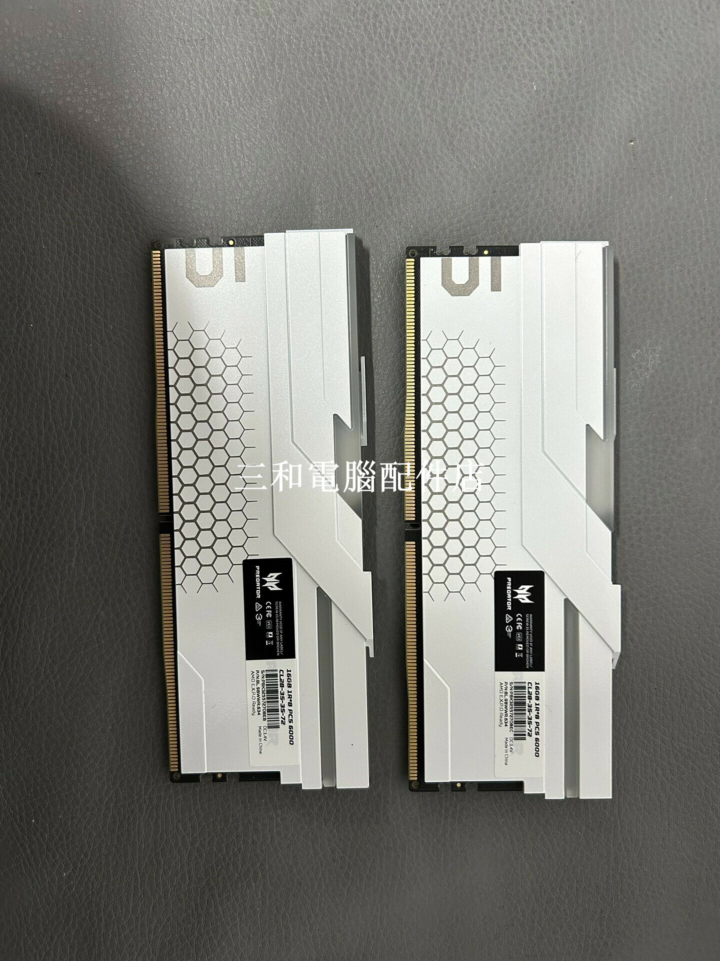 宏基冰刃 32G C28 記憶體 東芝顆粒 D5 RGB燈條 冰冷效能 遊戲筆電升級