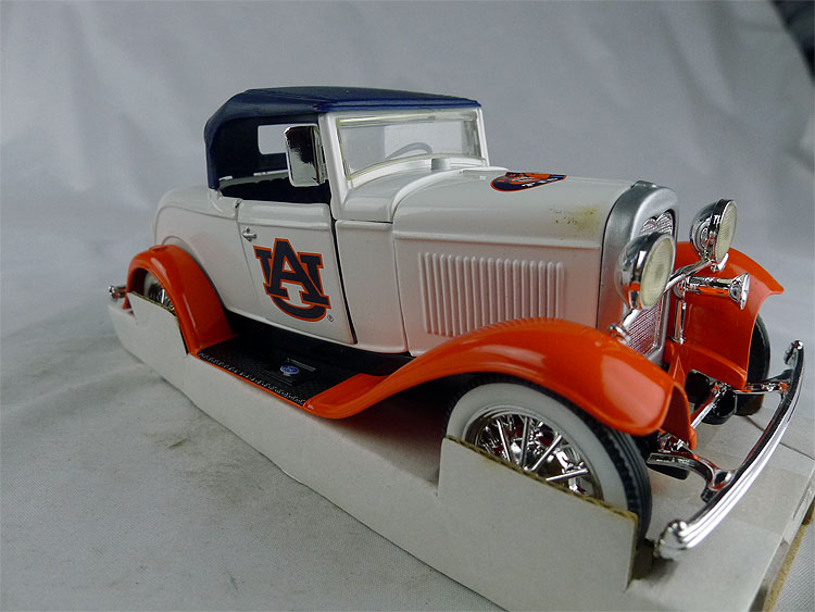 1930 Ford Roadster福特古典老爺車房車轎車車模型絕版ERTL 1:25