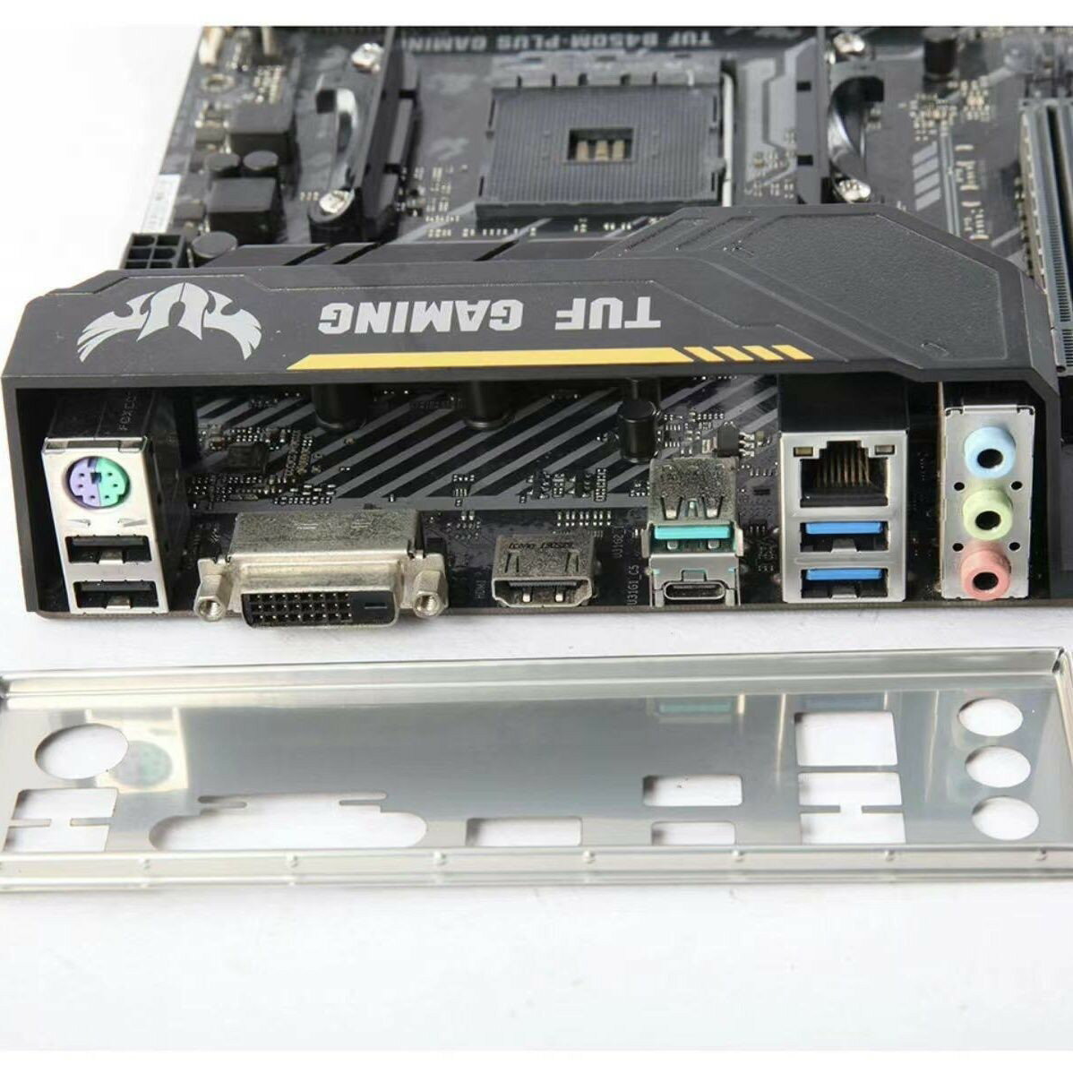 華碩TUF B450M重砲手PLUS GAMING主機板 電競主機板 支援AMD Ryzen 拆機良品 高效散熱 穩定耐用 遊戲主機板 電腦零組件
