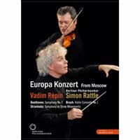 2008歐洲音樂會 柏林愛樂重返莫斯科 Rattle conducts Beethoven, Stravinsky & Bruch (DVD) 【EuroArts】
