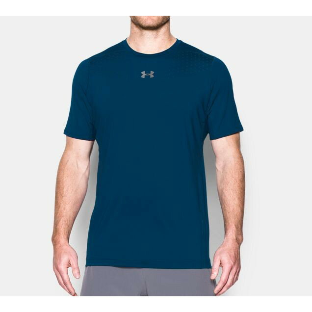 UNDER ARMOUR 男 士HeatGear CoolSwitch修身型短袖上衣 1297887-997