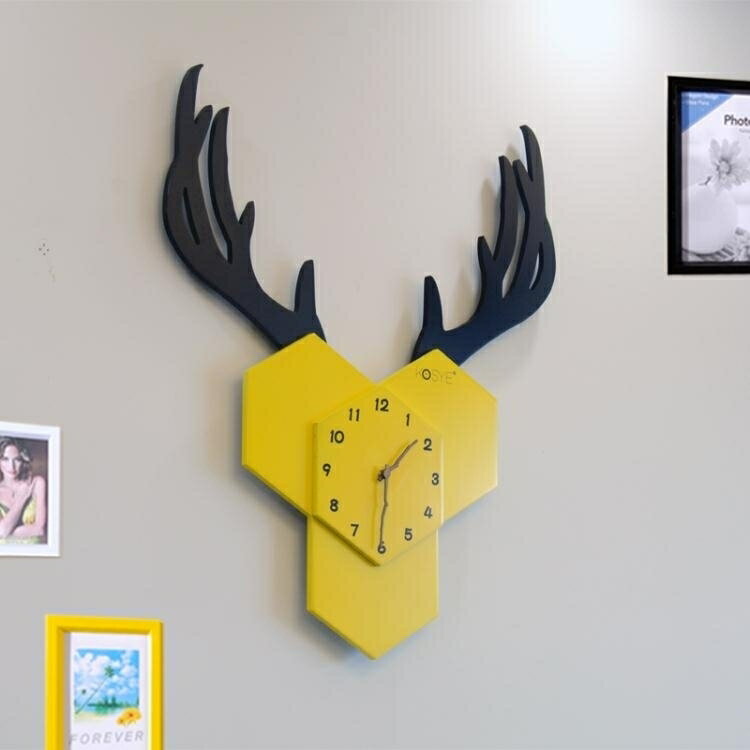 掛鐘 北歐鹿頭時尚創意掛鐘客廳臥室現代簡約家用裝飾木質靜音鐘錶時鐘