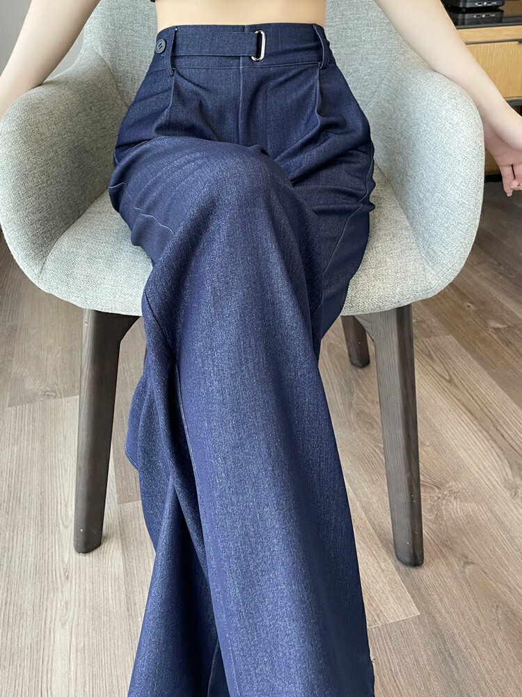 深藍色天絲牛仔褲子女春秋季2023新款高腰窄版直筒西裝闊腿褲垂感