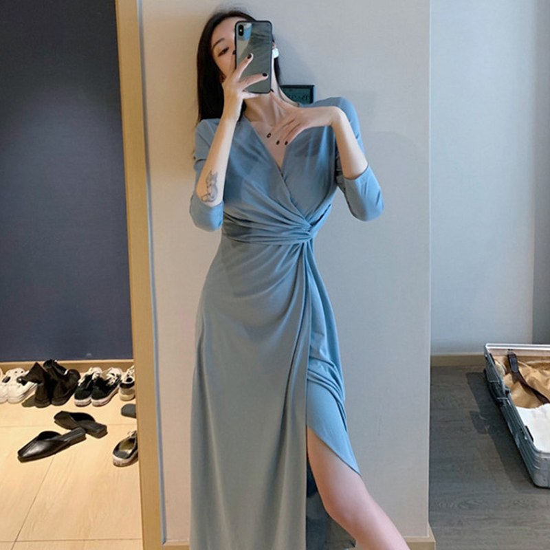 修身氣質女神範扭結長裙禮服2022早春新款韓版V領連衣裙新年戰袍