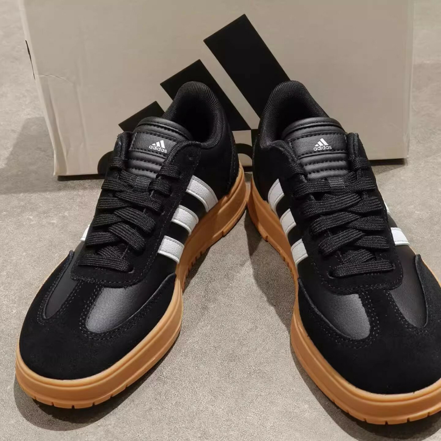 Adidas阿迪達斯正品GRADAS 男女同款網球舒適運動休閒板鞋IE9045