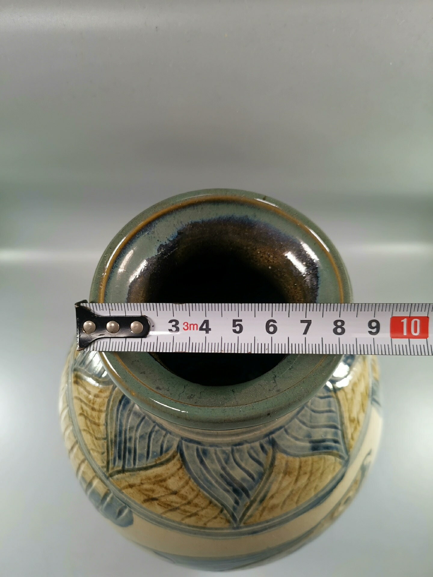 壺　魚紋瓶 日本末吉窯壺屋燒琉球燒剃刻魚紋花器花瓶花入，器型| Seven柒柒