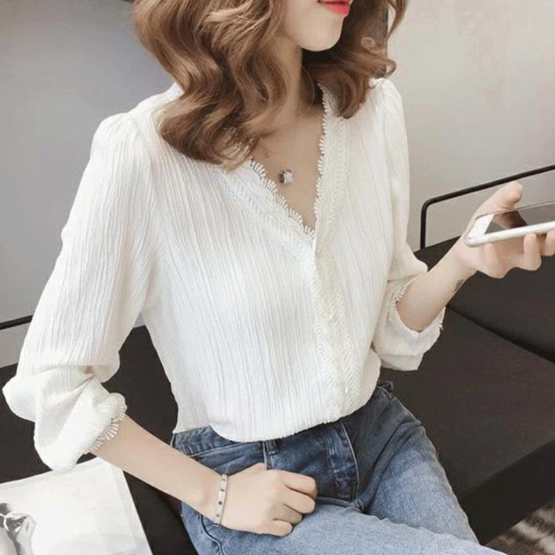 品牌折扣女裝專櫃撤櫃剪標清倉特價春裝漏鎖骨V領蕾絲白襯衫上衣
