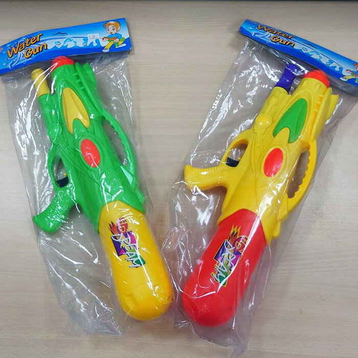 夏日戲水系列 加壓式 大容量水槍 (顏色隨機出貨) 【鯊玩具】