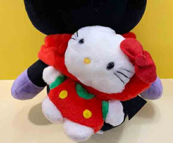 【震撼精品百貨】Hello Kitty 凱蒂貓 -可愛 圍巾(造型紅)*00343 震撼日式精品百貨