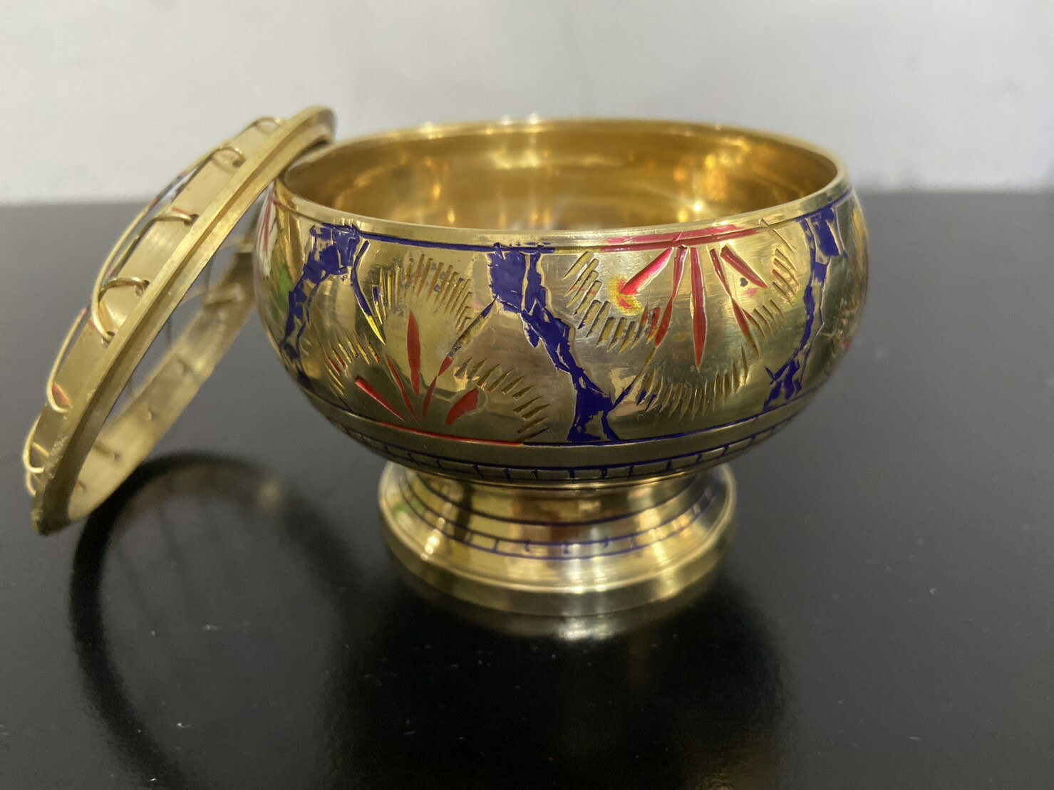 [綺異館] 印度製 香爐 銅製 天然薰香樹脂 / 香粉使用 香台 點香盒 碳餅用 resin brass box-BR2