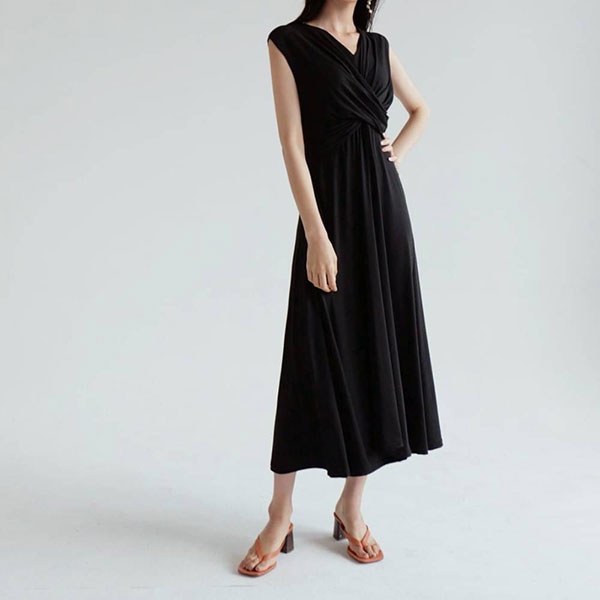 ANNAS 正韓 V領 抓皺 交叉 無袖 洋裝 連身裙 長裙 長洋裝 大裙擺 背心裙 棉質 顯瘦 彈性 素面 韓國 2