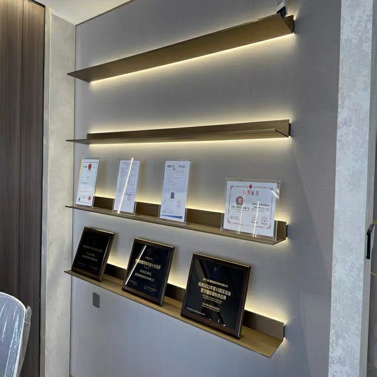 鋁合金置物架輕奢掛壁式LED發光一字活動層板掛壁式書架儲物架
