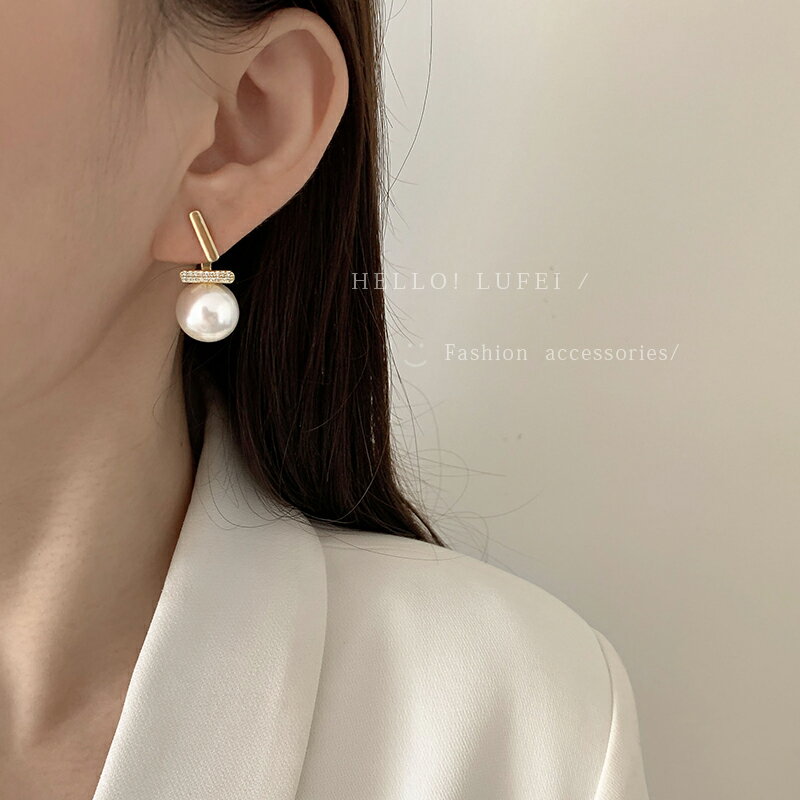 一款兩戴珍珠耳環女高級感輕奢耳釘女925銀針簡約小眾設計感耳飾