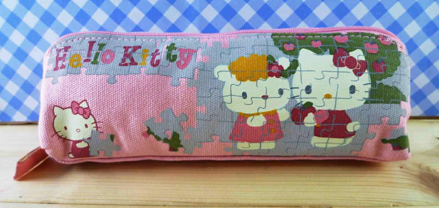 【震撼精品百貨】Hello Kitty 凱蒂貓 化妝包/筆袋-拼圖 震撼日式精品百貨