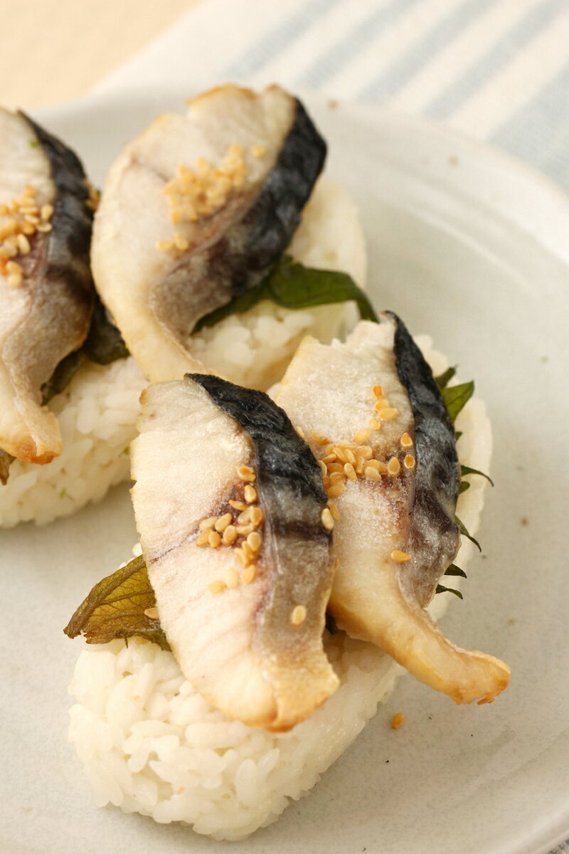 裕毛屋【紫蘇薄鹽鯖魚小判飯】