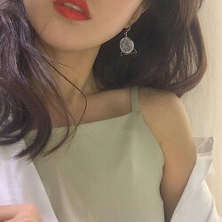 PS Mall 歐美簡約風格鏤空幾何三角圓形透明貝殼耳環【G2205】