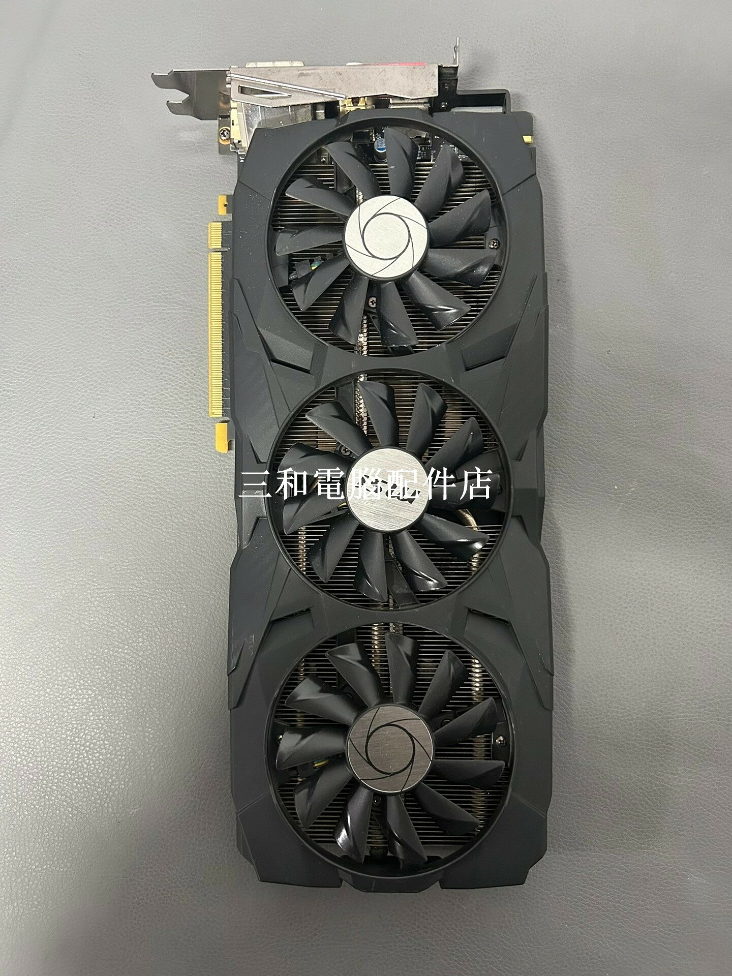 微星1080暗龍顯示卡 3風扇版 喫雞 電競 三角洲 LOL 實物拍攝 無暗病矽脂已塗 溫度優化