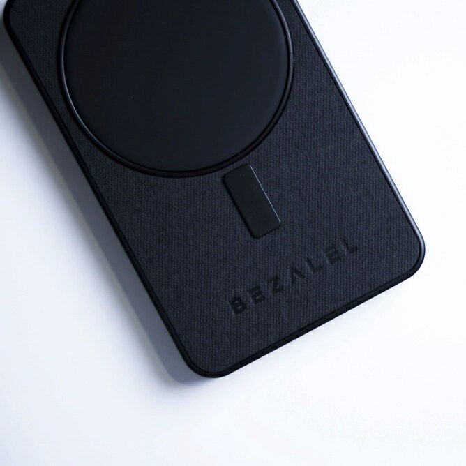 BEZALEL 倍加能Prelude SE MagSafe 立架式磁吸無線行動電源 (慕斯粉)  現貨 快充 手機支架 1