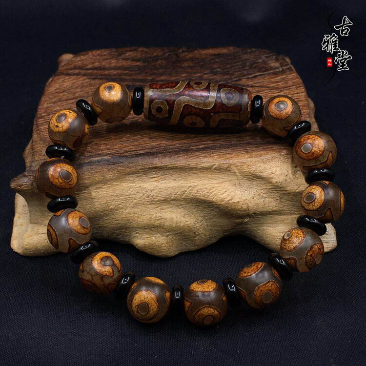 最高品質❣️瑪瑙　手彫り天眼天珠　10-168 最高品質❣️瑪瑙 手彫り天眼天珠 10-168 10眼天珠- Top 100