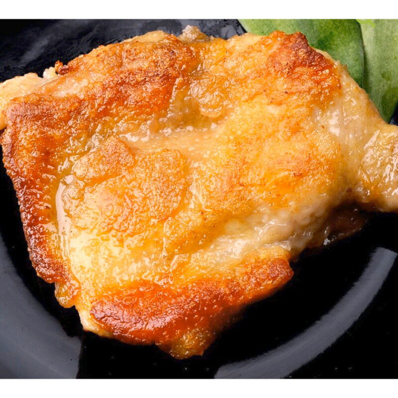 滿一千五就送雞塊兩包！椒鹽雞腿排~加熱即可食用