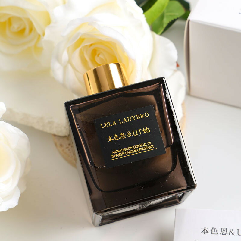 汽車香氛 車用擴香 夾式芳香車內香水 本色恩UT她香薰梔子花家用室內持久留香廁所除臭車載香氛精油