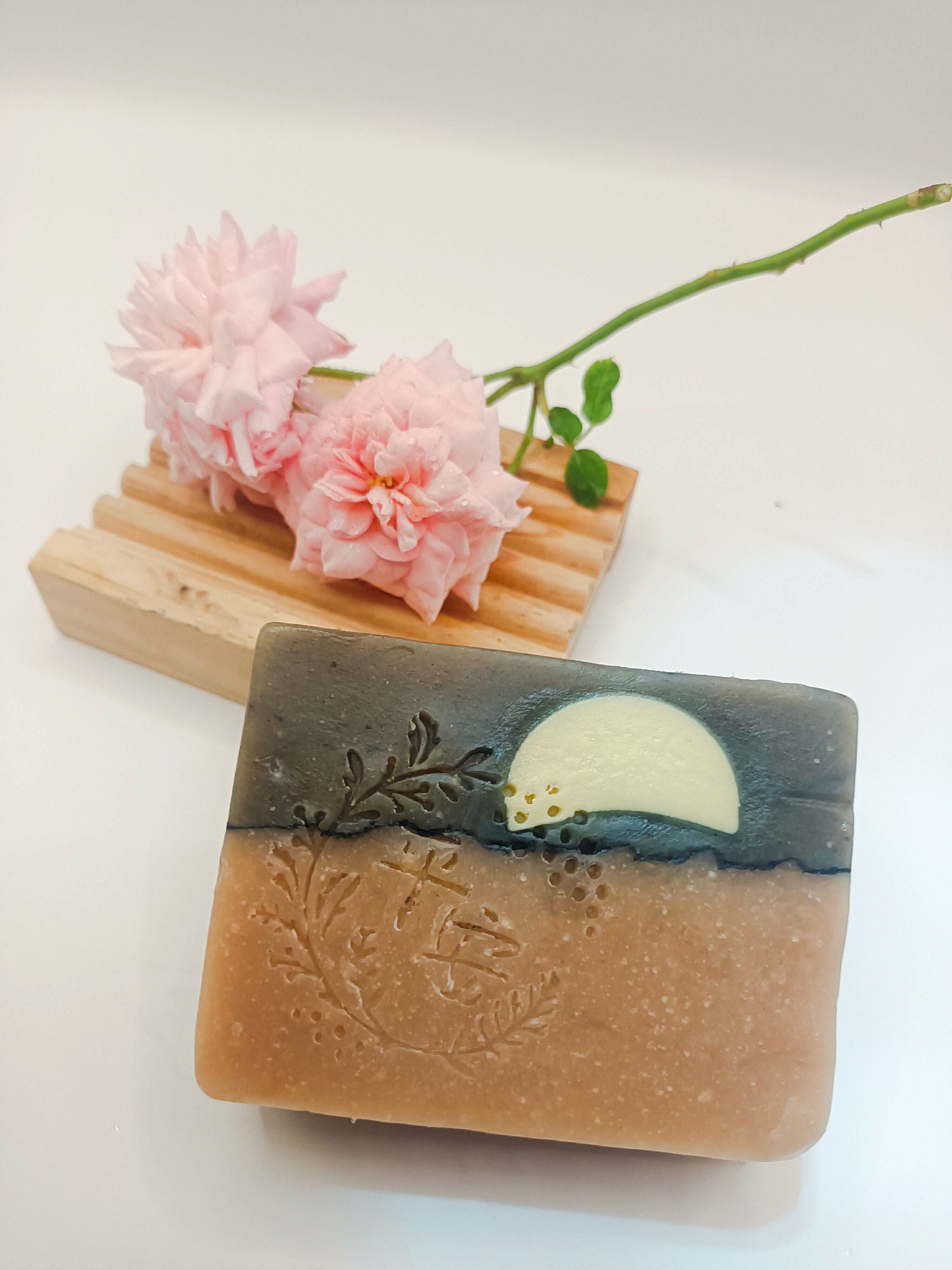 紫草平安沐浴皂,3入/盒,565元,110g/入 情人節禮物