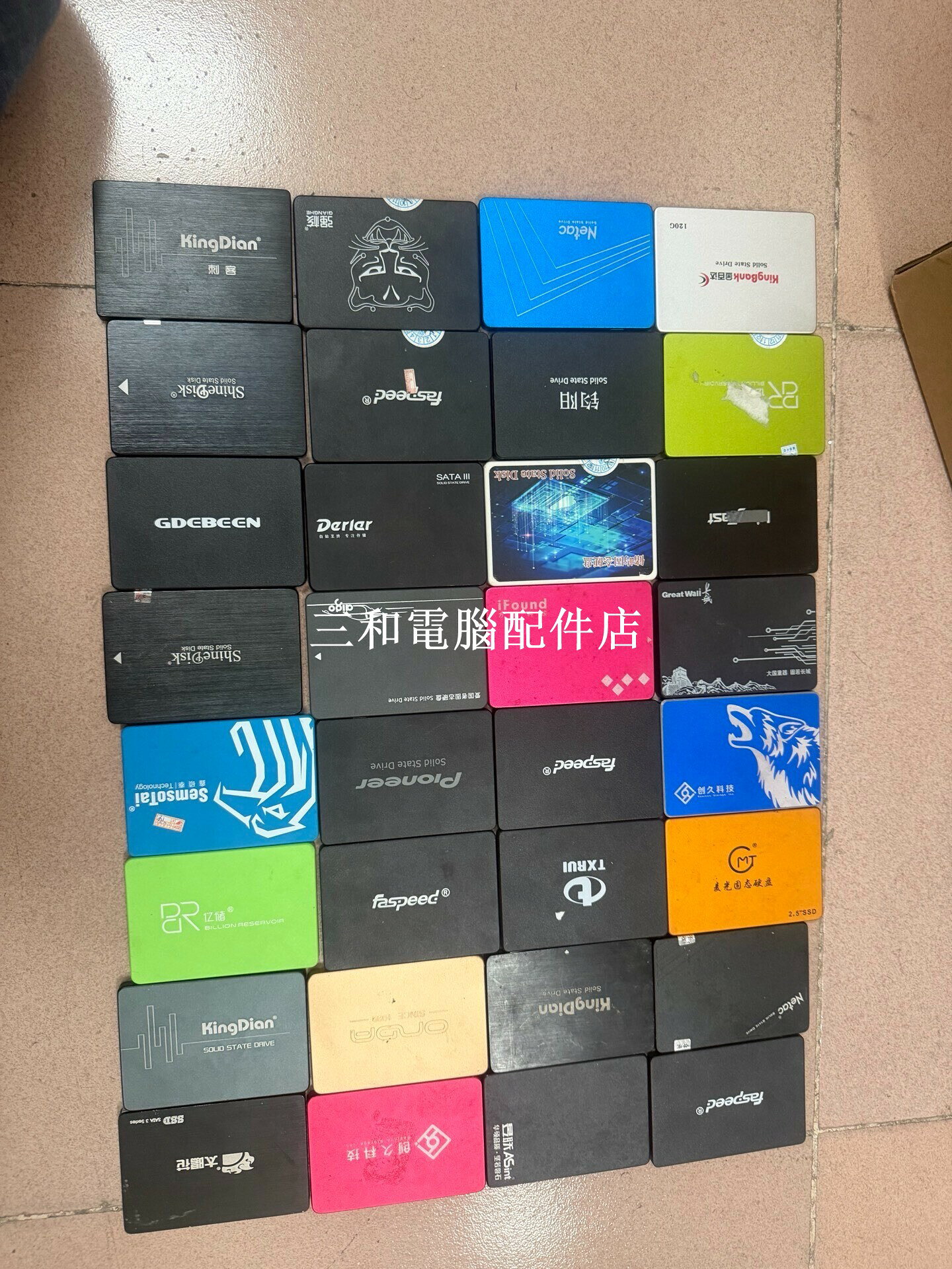 120G 128G 2 5寸 SATA 固態硬碟 二手 拆機 健康良好 隨機品牌