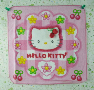 【震撼精品百貨】Hello Kitty 凱蒂貓 方巾-限量款-花朵+櫻桃 震撼日式精品百貨