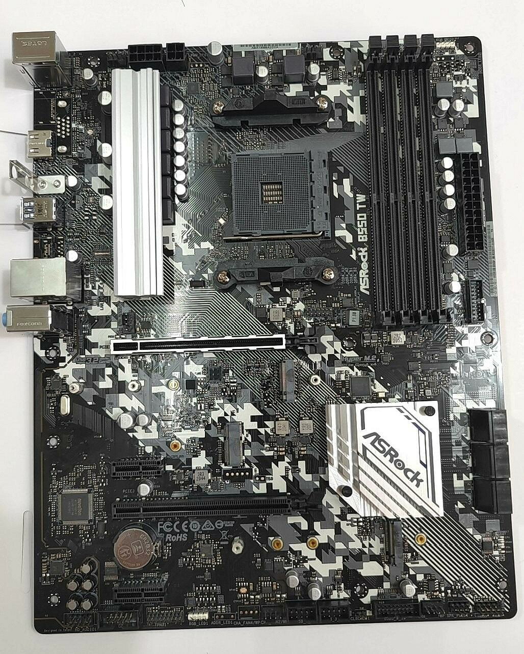 附發票 華擎 B550 TW AM4 主機板 DDR4 刷好最新BIOS 支援5600X 功能正常 帶擋板 測好發貨