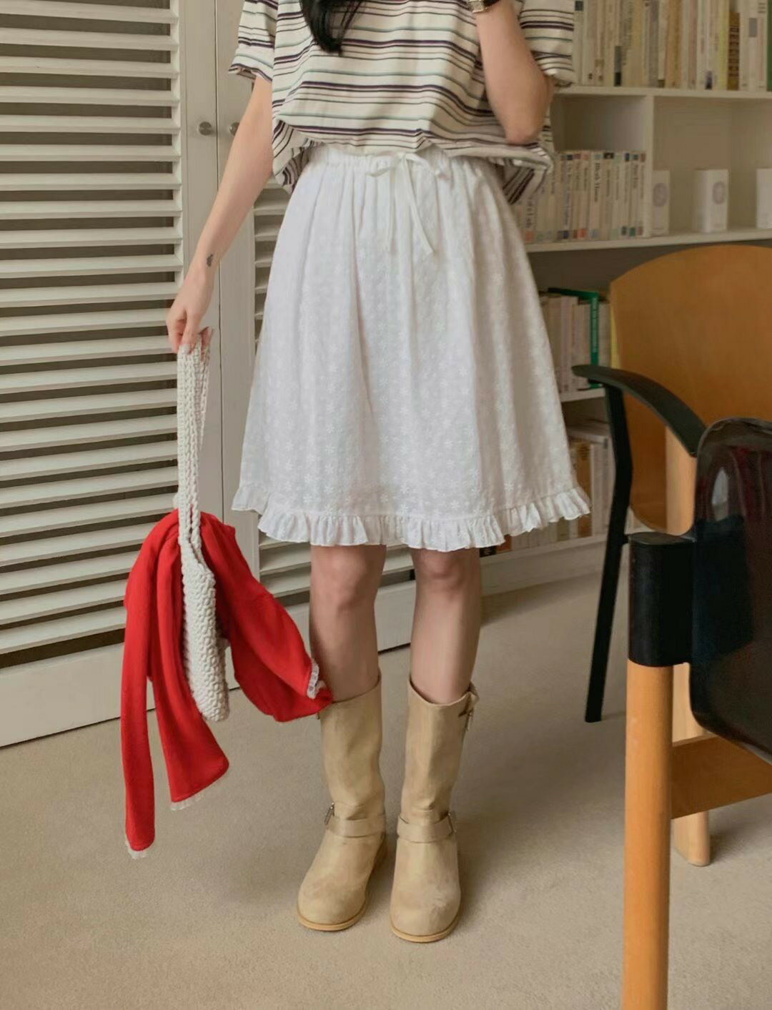 韓國東大門正品 春夏蕾絲 荷葉邊可愛甜美 鬆緊綁帶 中長裙 及膝裙 半身裙