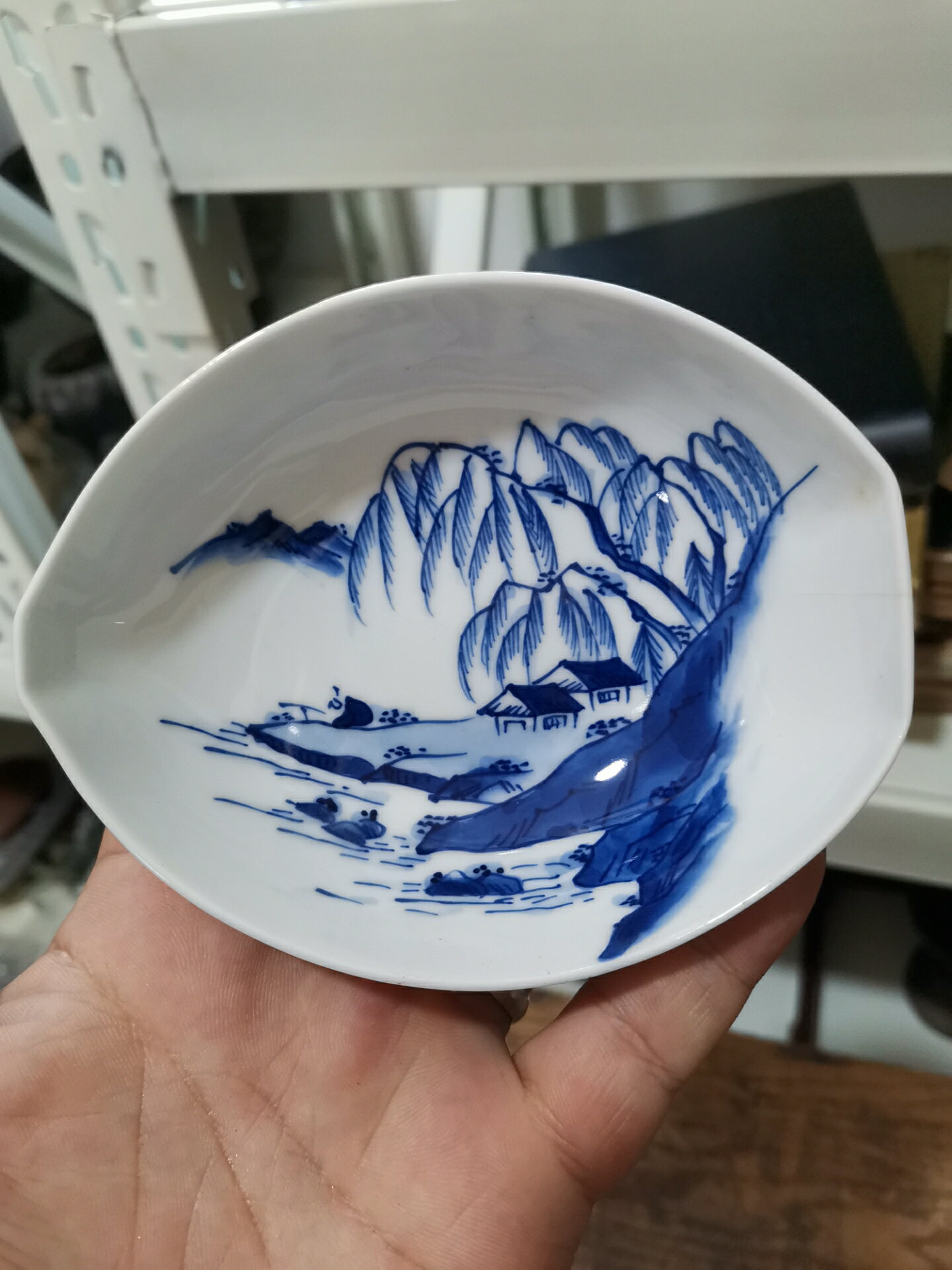 日本迴流瓷器昭和時期京燒青花山水高士垂釣圖，畫工意境好，全品
