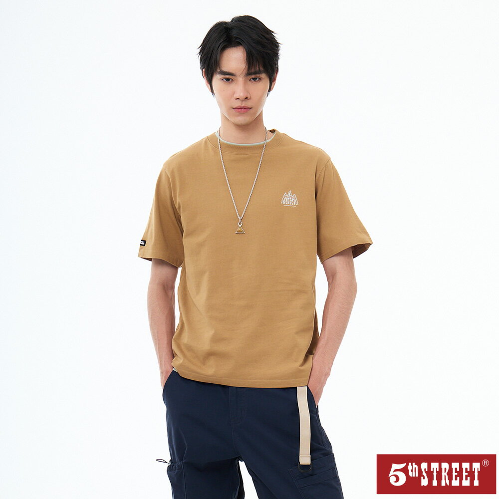 男裝 短T 極限越野 印花 短袖T恤 TEE 上衣 山形 咖啡色 (571067) 【5th STREET】【全館滿$3000贈環保餐具收納袋】 ★夏季新系列 父親節送禮
