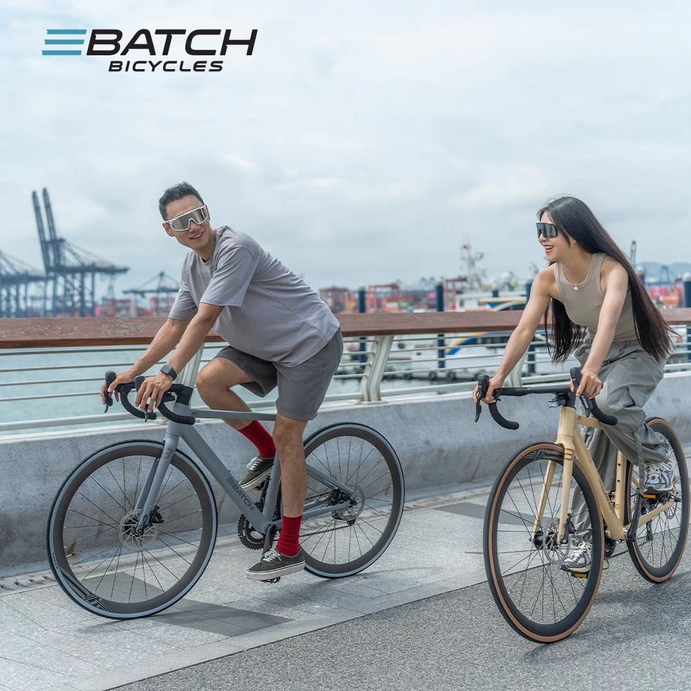 公司貨 可開票免運 百琦(Batch)R1 破風公路車超輕鋁合金內走線變速自行車內置碼表