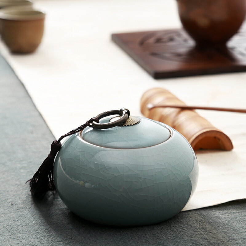 青瓷大碼儲存罐手工陶瓷茶具便攜普洱茶密封罐大小號茶葉罐