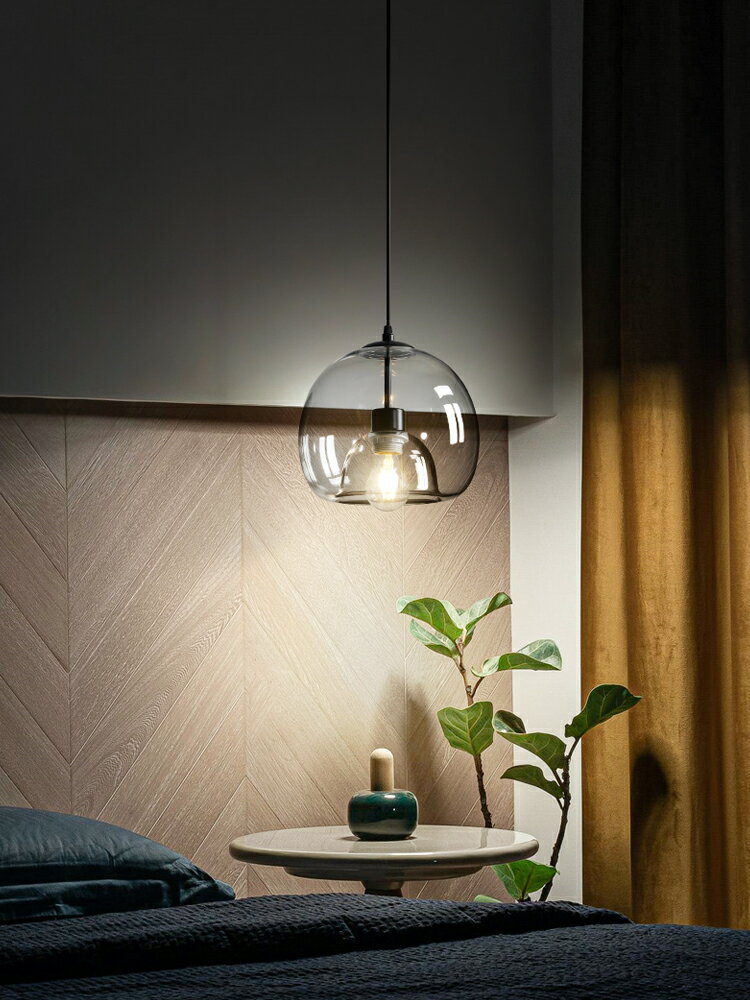 主臥床頭吊燈現代簡約臥室床頭燈北歐創意玻璃新款吊線燈具