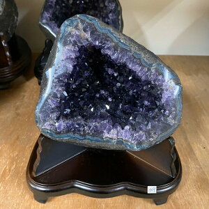 天然 烏拉圭🇺🇾5A財寶袋圓洞型 紫晶洞 紫水晶洞 靠山 天然聚寶甕 😘系列 3kg 編號:409