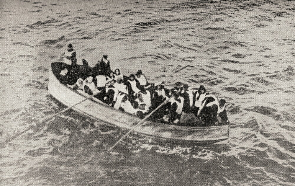 Posterazzi: Survivors Of The Rms Titanic In One Of Her Collapsible ...