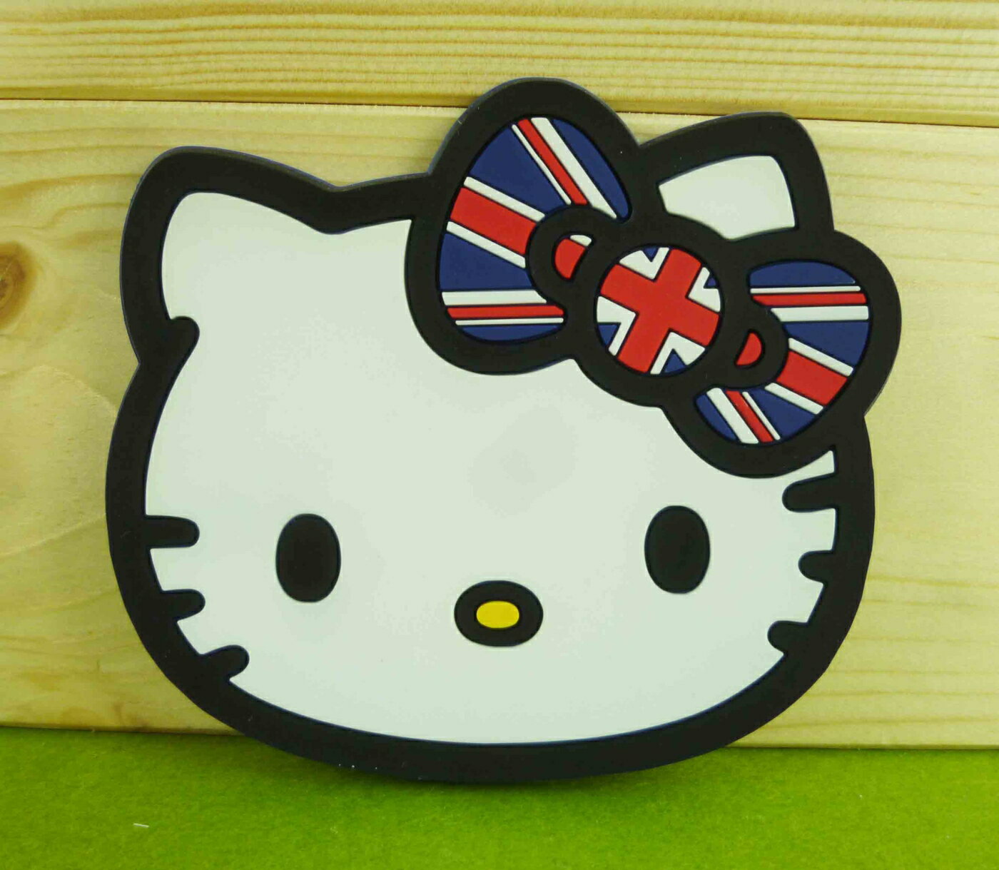 【震撼精品百貨】Hello Kitty 凱蒂貓 杯墊-臉造型-英國【共1款】 震撼日式精品百貨