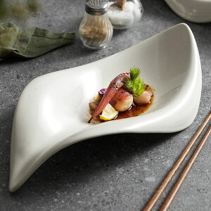 創意餐盤 不規則特色餐具葉狀陶瓷盤子沙拉盤高級感刺身盤意境菜擺盤涼菜盤