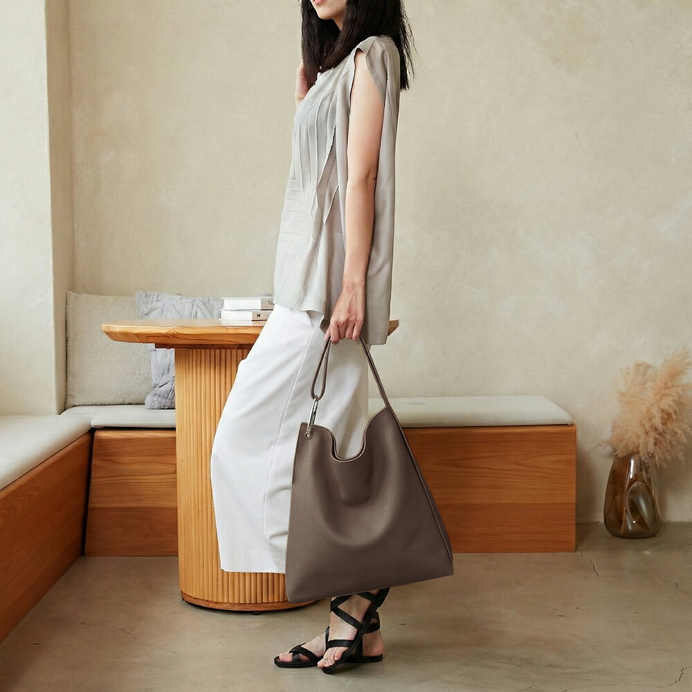 lsosceles Triangle Hobo Bag 等腰三角側背包 ◆ 手提包/側背包/單肩包 5