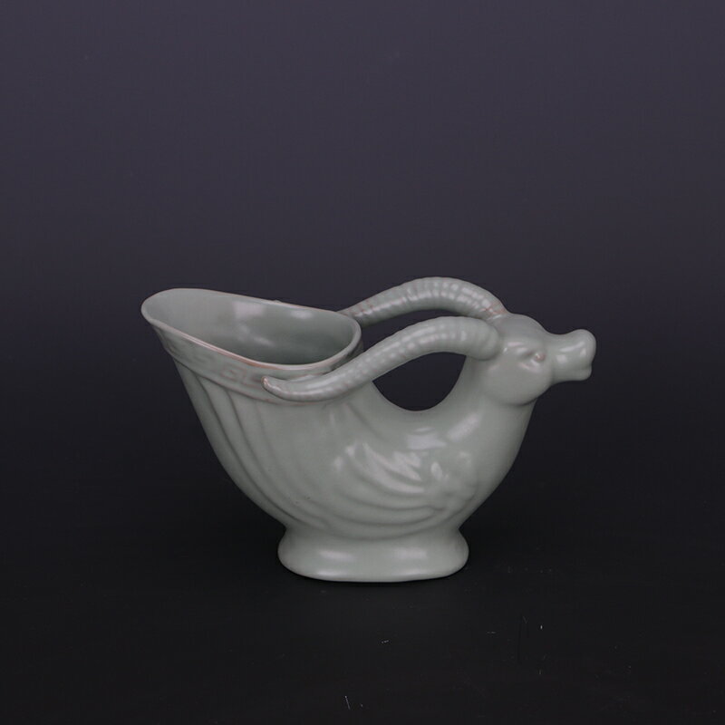 汝瓷绿釉高爵杯　酒器 爵杯 古玩 旧家収蔵 爵 陶芸　古美術品 汝瓷绿釉高爵杯 酒器 爵杯 古玩 旧家収蔵 爵 陶芸 古美術品 2025年最新