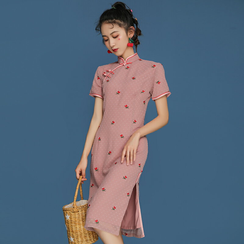 春季新款蝕骨刺繡旗袍年輕款優雅國風少女中長款改良版連衣裙