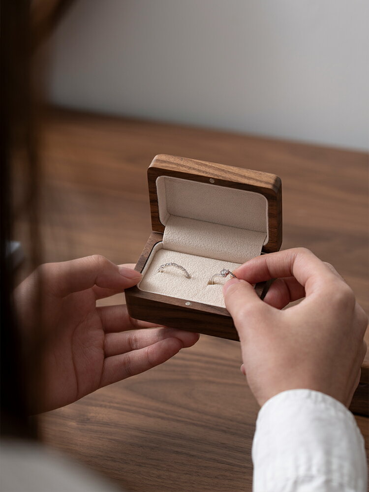 結婚對戒盒戒指盒首飾飾品收納盒高檔新婚送禮定製生日禮物