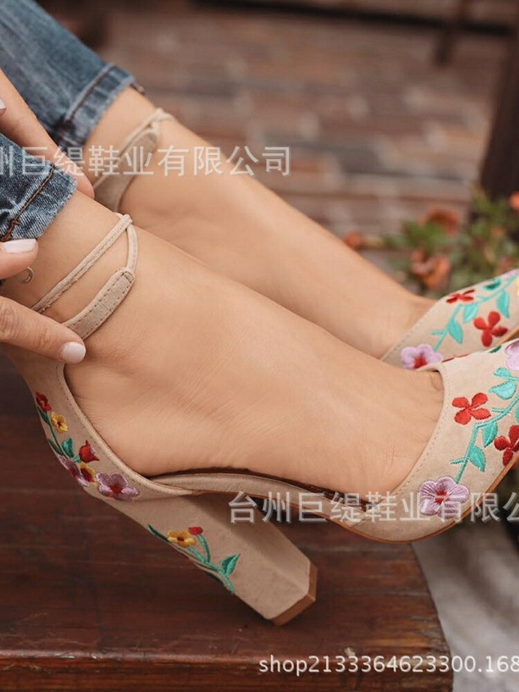 新款巨緹現貨歐美繡花磨砂粗跟女士涼鞋大碼35-43高跟女鞋2