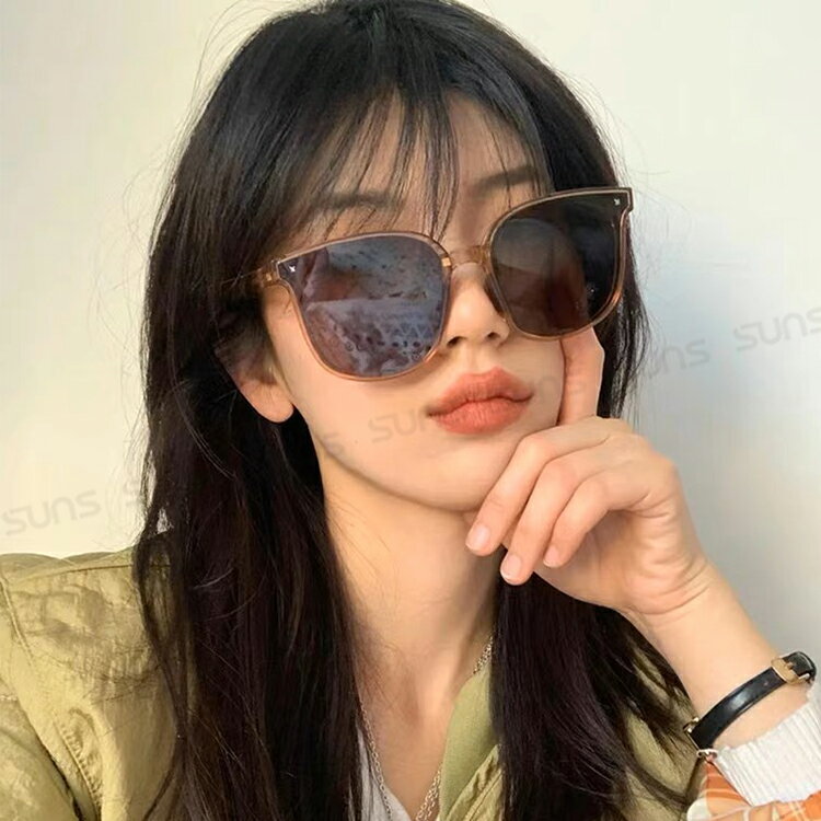 【新品】折疊墨鏡 韓國明星款偏光墨鏡 大框時尚墨鏡 黑灰色 男女適用 偏光摺疊太陽眼鏡 防眩光 抗UV400 6