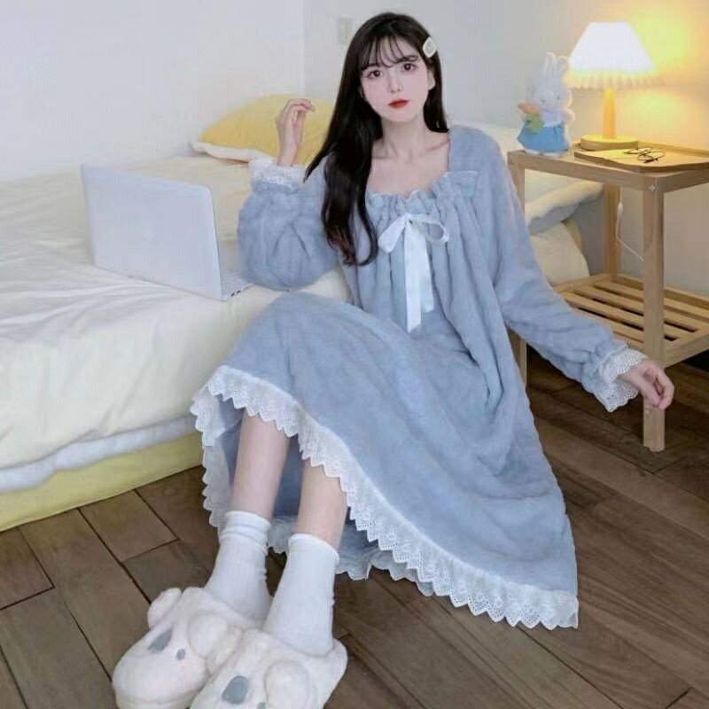 睡衣 加絨 連身睡衣 睡裙 睡衣冬天 法蘭絨睡衣 居家服 居家服長袖 連身裙 長裙 韓版 甜美公主風 小翻領 蕾絲邊